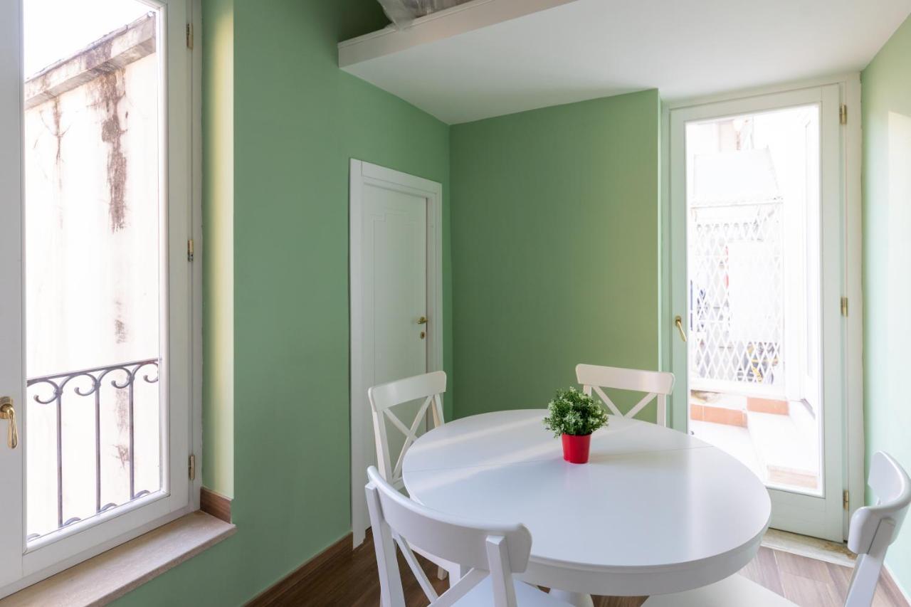 Palazzo Del Principe San Severo 3 Bedrooms & Terrace! Naples Luaran gambar