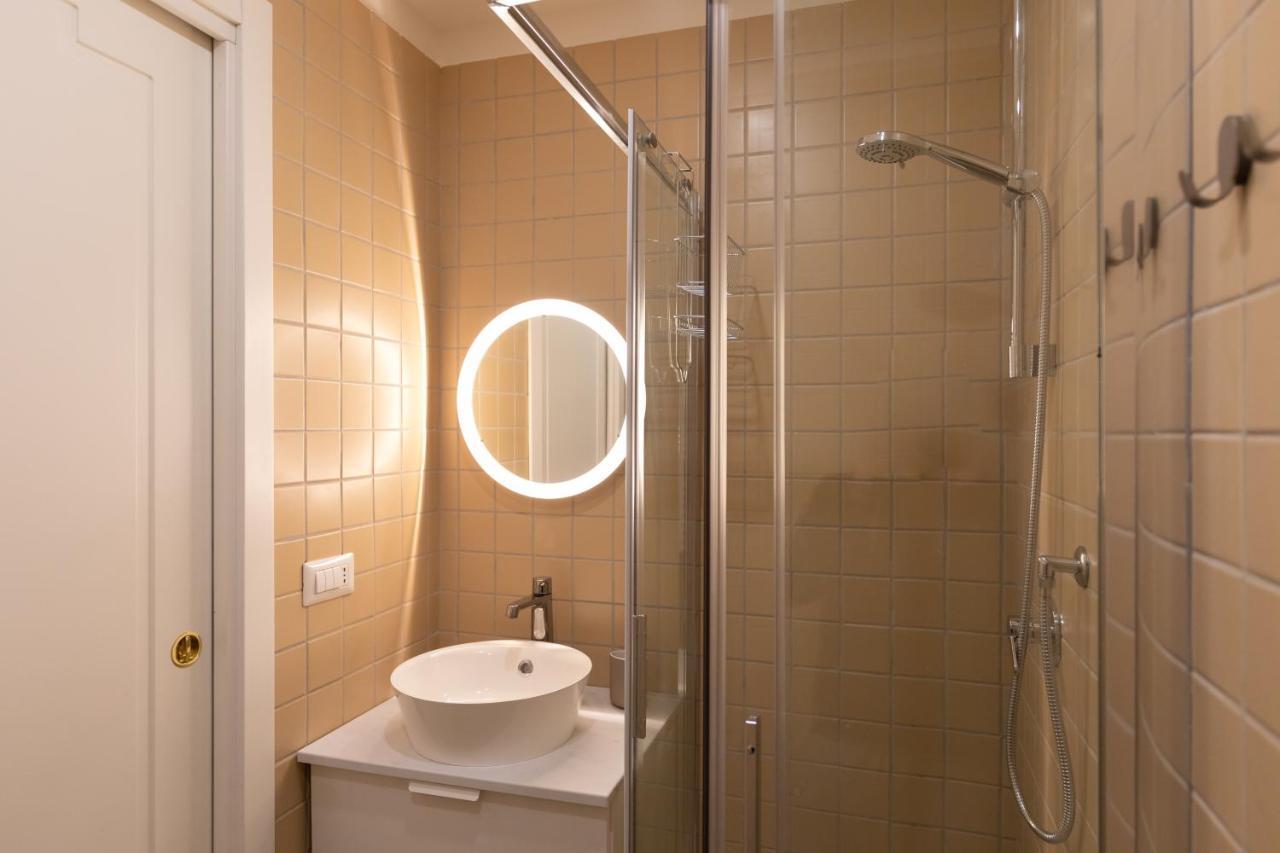 Palazzo Del Principe San Severo 3 Bedrooms & Terrace! Naples Luaran gambar
