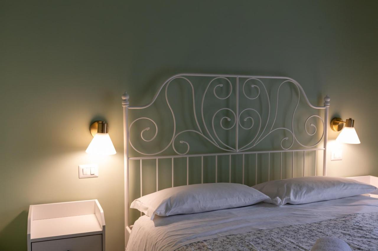 Palazzo Del Principe San Severo 3 Bedrooms & Terrace! Naples Luaran gambar
