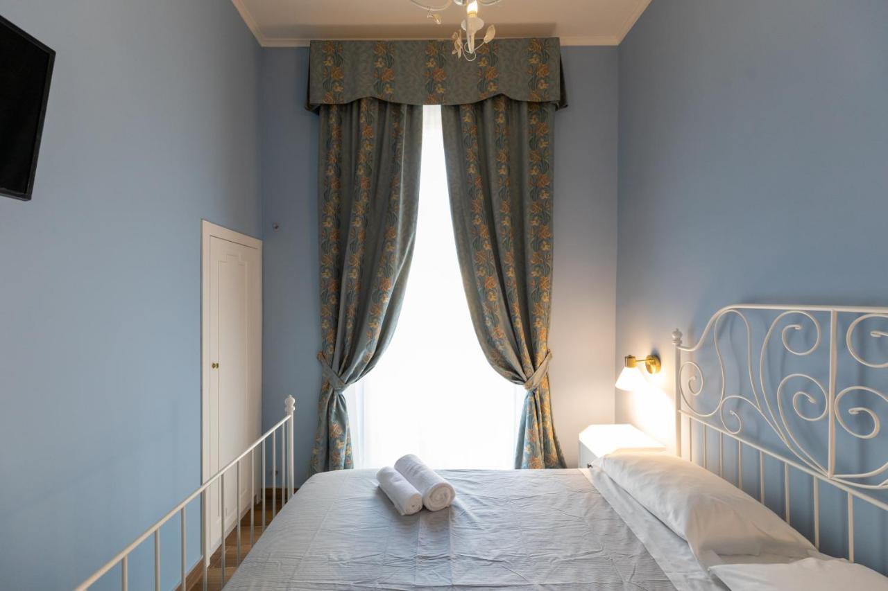 Palazzo Del Principe San Severo 3 Bedrooms & Terrace! Naples Luaran gambar